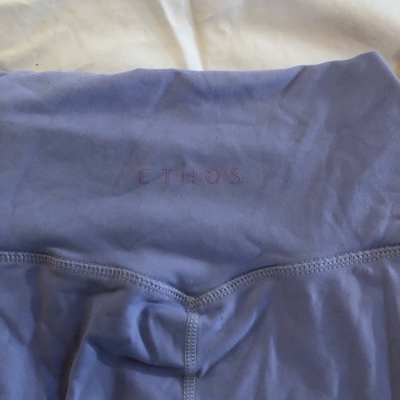 Ethos leggings light purple size XS short - Picture 2 of 4